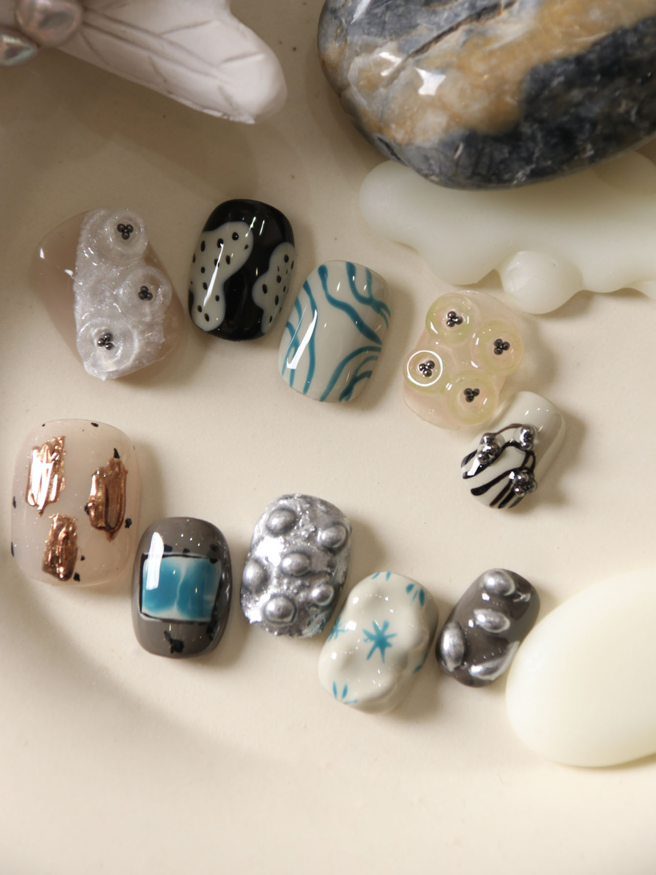 Nail Adhesive Tab - 10 шт. накладных ногтей, короткие, черно-зеленые,