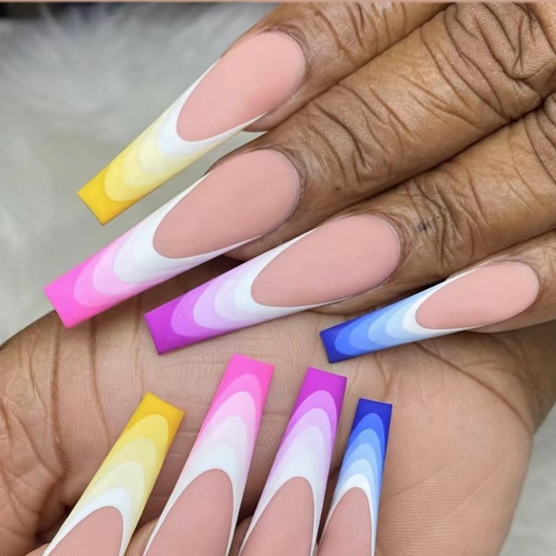 Nail Art Y2K - Короткие и средние накладные ногти для