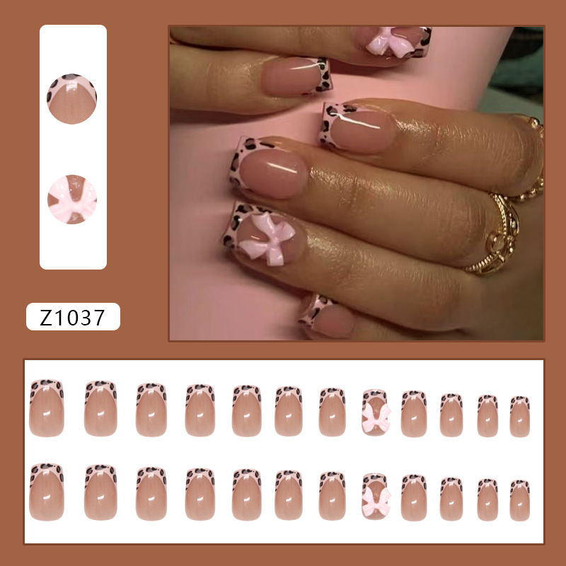 Розовые накладные ногти с леоп – обзор и цена Nail Art Y2K