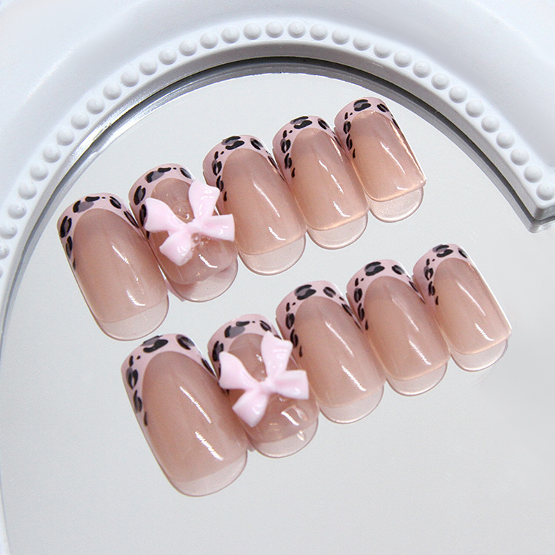 Розовые накладные ногти с леоп – обзор и цена Nail Art Y2K
